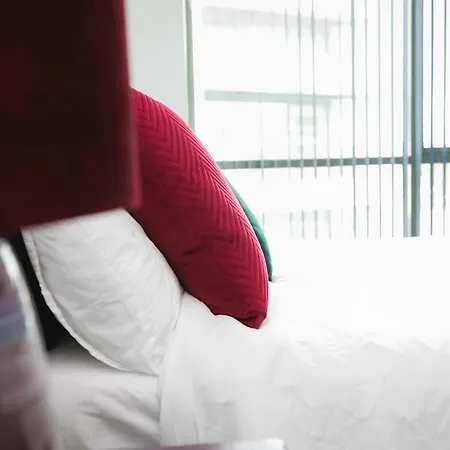 דירה Reeks Gateway Townhouse *