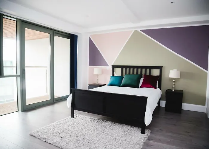 Reeks Gateway Townhouse קיל איירן