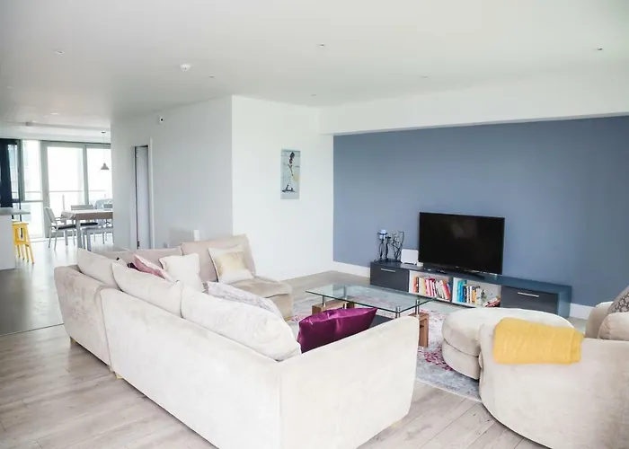 Reeks Gateway Townhouse דירה קיל איירן