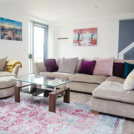 شقة Reeks Gateway Townhouse